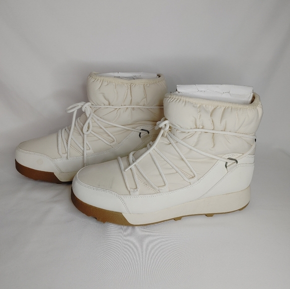 a new day Shoes - Women’s A New Day Winter Snow Boots Cream White Warm Lined Size 11 New With Tags